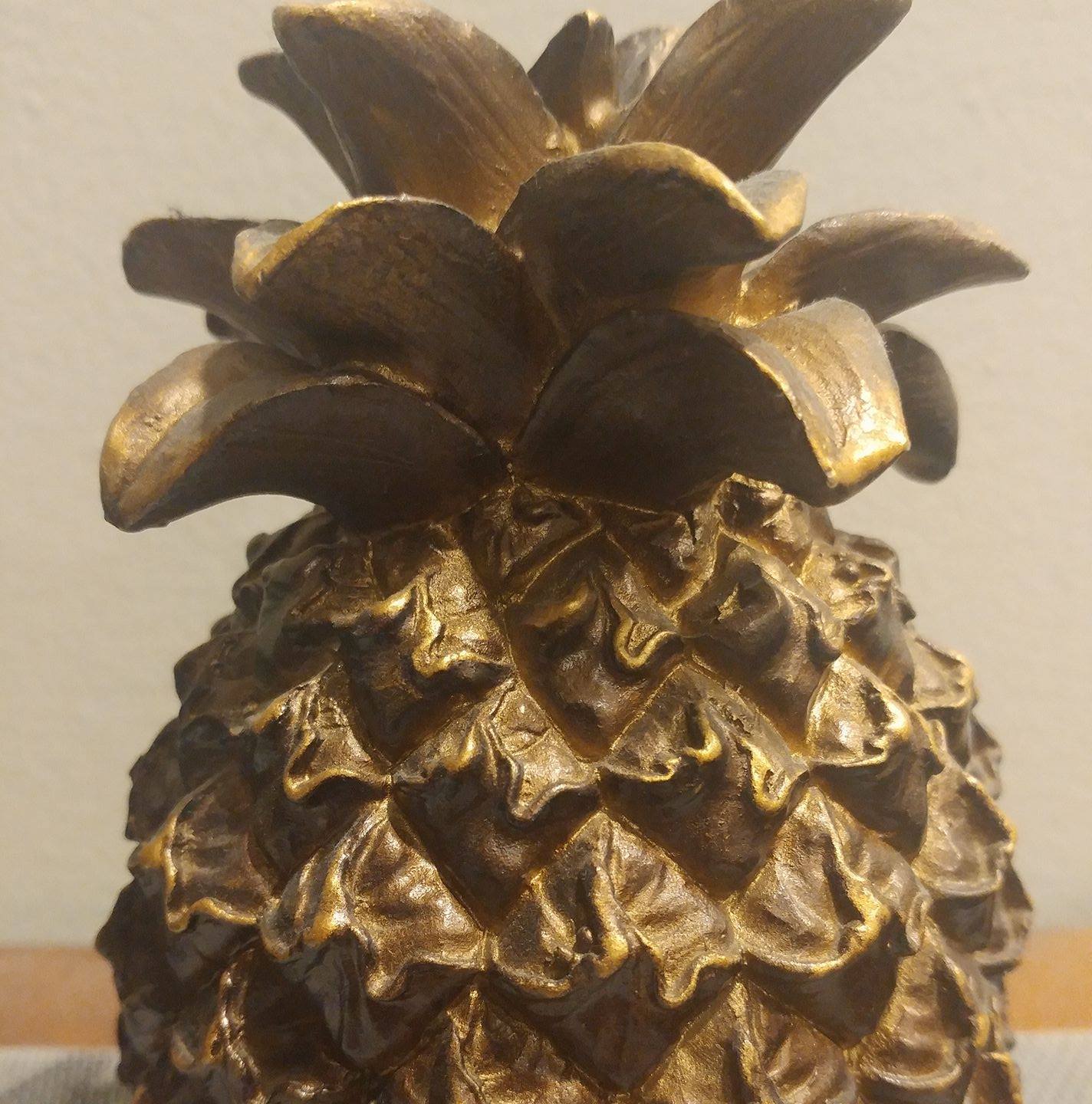 Pineapple Properties Logo